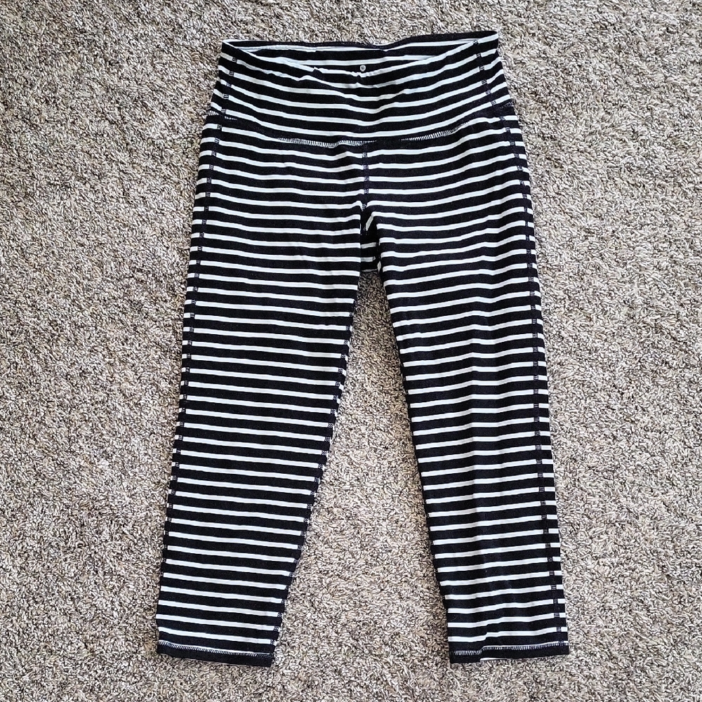 SALE--Athleta Monochrome Striped Leggings